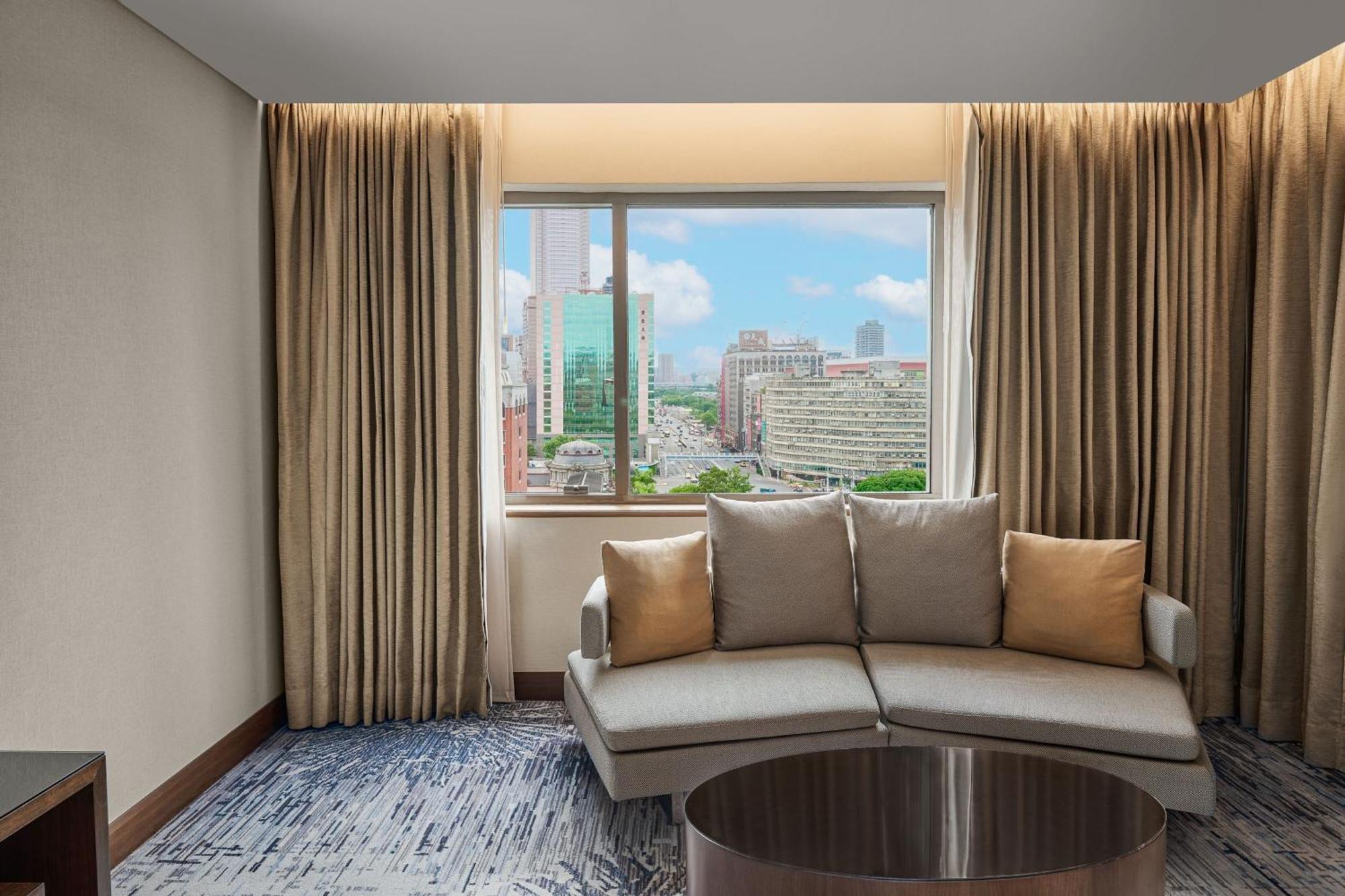 Sheraton Grand Taipei Hotel Exterior foto